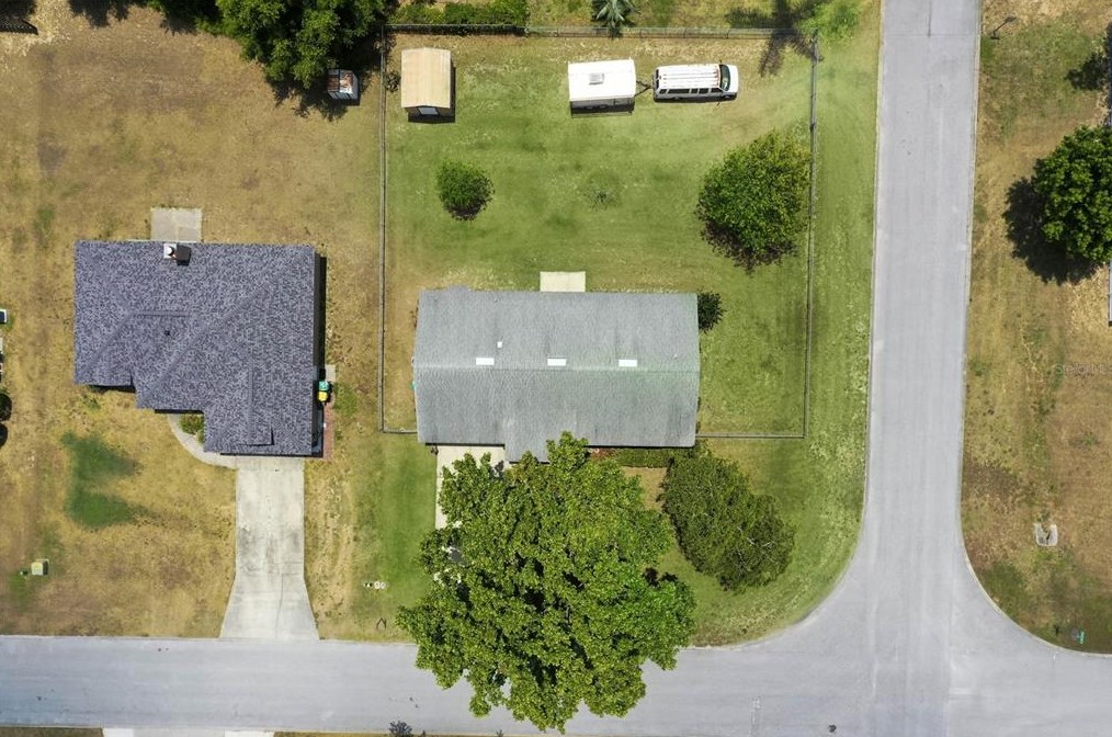 2600 Montecito Ave, Eustis FL 32726-4476 exterior