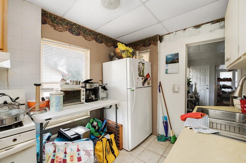 430 Lemon Ave, Eustis FL 32726-4133 exterior