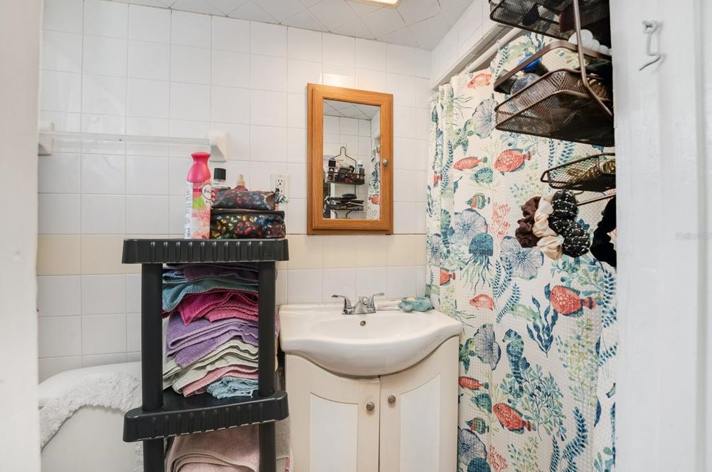 430 Lemon Ave, Eustis FL 32726-4133 exterior