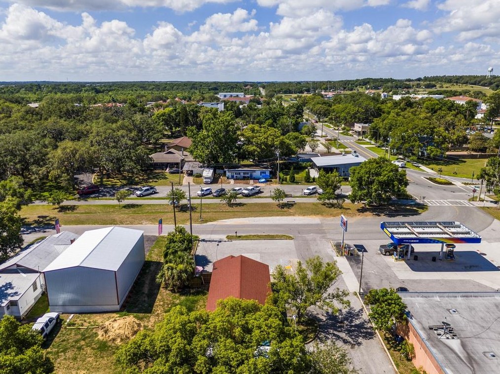 16927 Lakeside Dr, Montverde FL  34756-3247 exterior