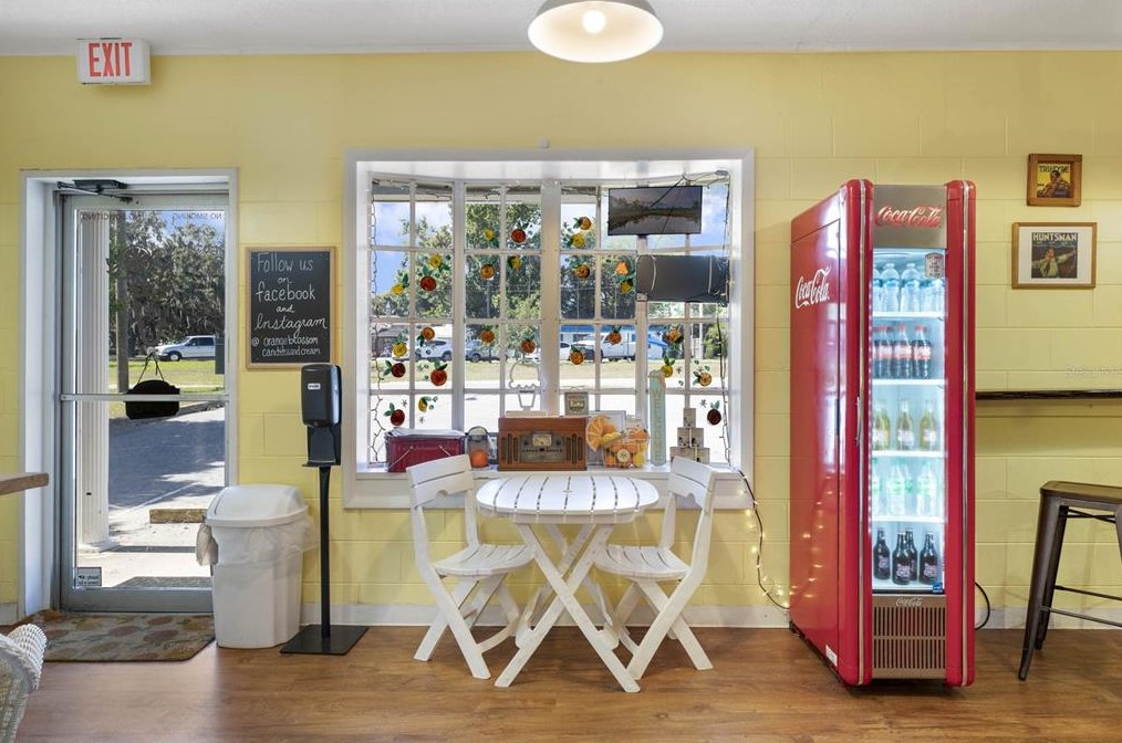 16927 Lakeside Dr, Montverde FL  34756-3247 exterior