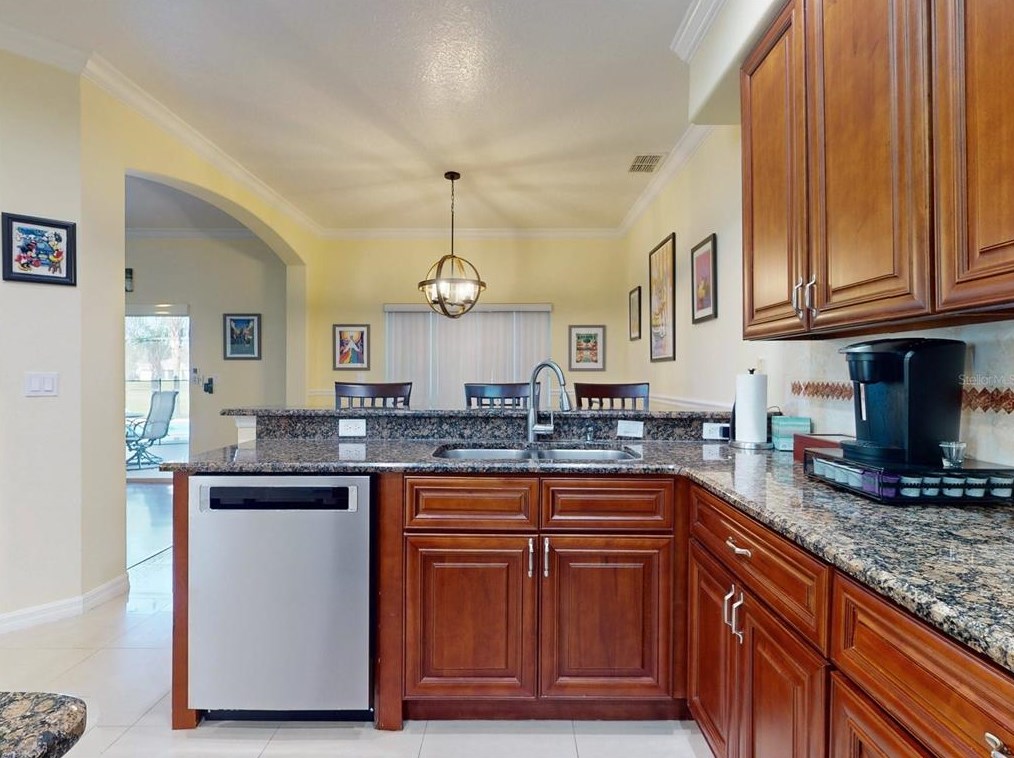 15507 Pebble Ridge St, Winter Garden FL  34787-4641 exterior