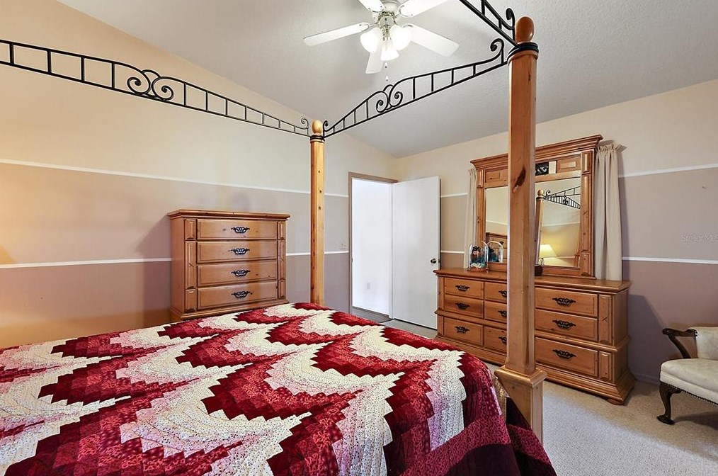 17564 96 Ct, Summerfield FL  34491-6431 exterior