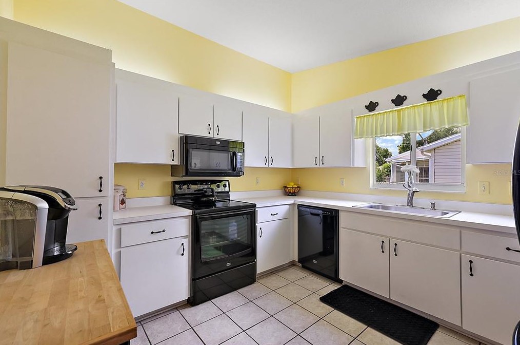 17564 96 Ct, Summerfield FL  34491-6431 exterior