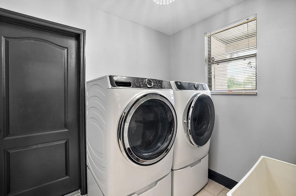 17660 County Rd 455, Montverde FL  34756-3023 exterior