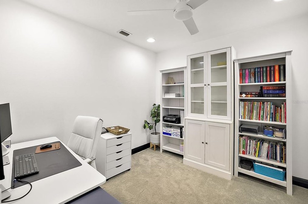 17660 County Rd 455, Montverde FL  34756-3023 exterior