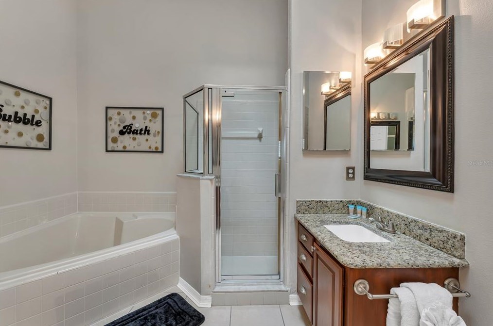 1541 Indian Oaks Trl, Kissimmee FL 34747-1951 exterior