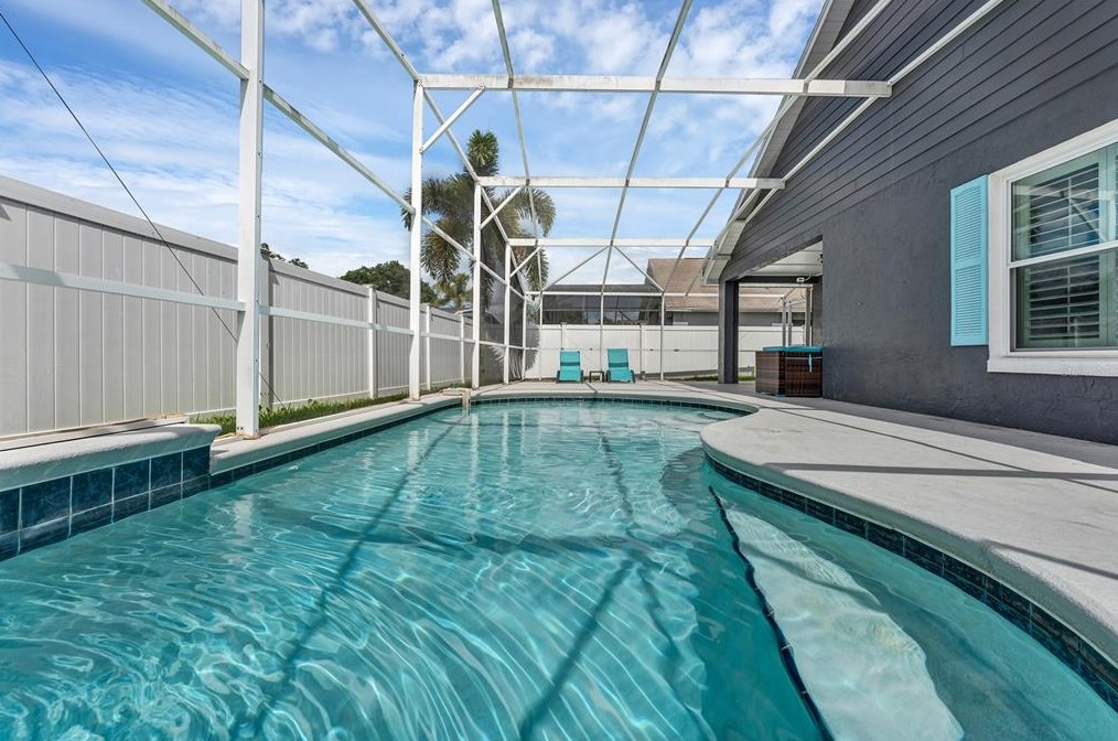 1541 Indian Oaks Trl, Kissimmee FL 34747-1951 exterior