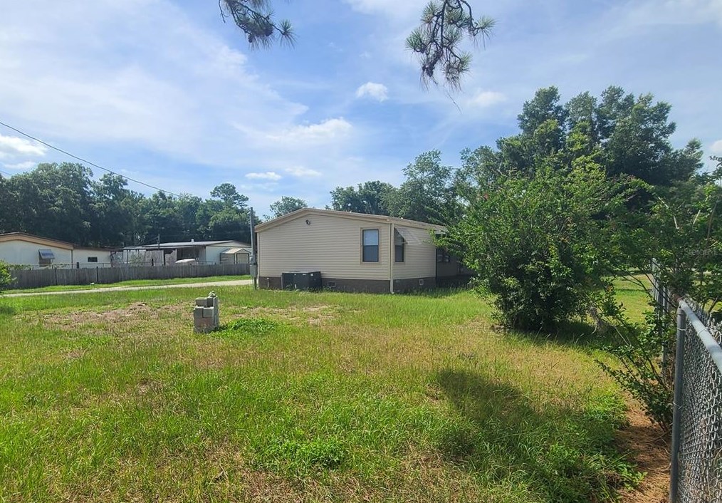 14461 90th Ave, Summerfield FL  34491-3410 exterior