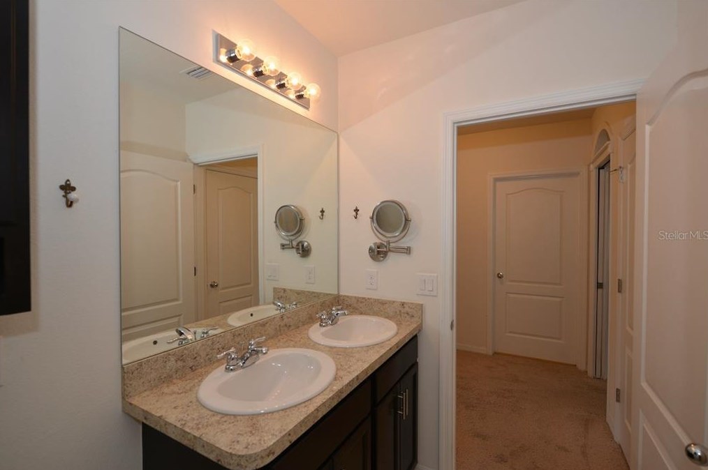 6704 64 Ct, Ocala FL  34476-4870 exterior