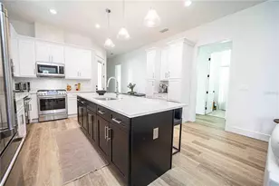 10611 Grand Oaks Blvd, Oxford, FL 34484 - Photo 9