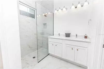 10619 Grand Oaks Boulevard, Oxford, FL 34484 - Photo 9