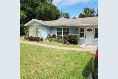 715 E 1st Avenue, Mount Dora, FL 32757 - Photo 1