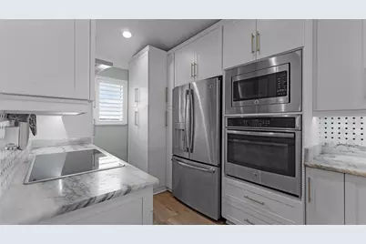 450 Bouchelle Drive #301, New Smyrna Beach, FL 32169 - Photo 9