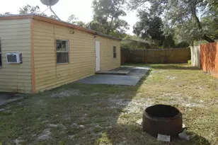 27945 Veva Ave, Paisley, FL 32767 - Photo 9