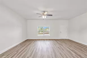 44 W Lynnhaven Pl, Citrus Springs, FL 34434 - Photo 17