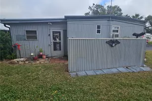 30 Riverview Dr, Fruitland Park, FL 34731 - Photo 37