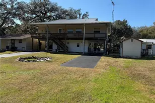 2403 County Rd 416 N, Lake Panasoffkee, FL 33538 - Photo 5