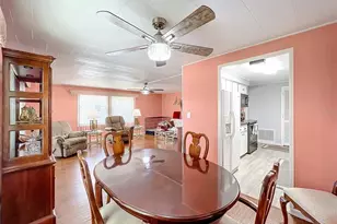 1026 Capella Dr, Tavares, FL 32778 - Photo 13