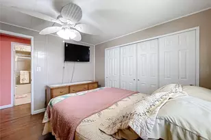 1026 Capella Dr, Tavares, FL 32778 - Photo 17