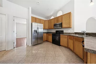 36341 Grand Island Oaks Circle, Grand Island, FL 32735 - Photo 13