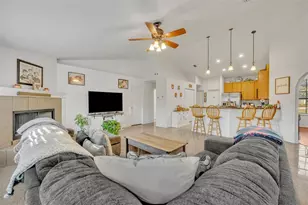 36341 Grand Island Oaks Cir, Grand Island, FL 32735 - Photo 5