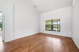 36341 Grand Island Oaks Cir, Grand Island, FL 32735 - Photo 5