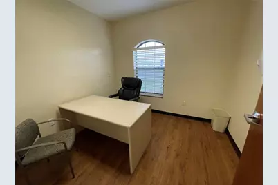 601 E Dixie Avenue #101, Leesburg, FL 34748 - Photo 11