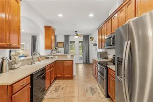 6342 Sanders Grove Cir, Okahumpka, FL 34762 - Photo 19