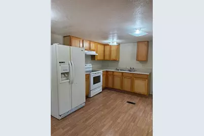 2107 Hialeah Avenue, Leesburg, FL 34748 - Photo 9