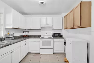 1412 N Garfield Avenue, Deland, FL 32724 - Photo 7