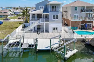 13737 Victor Ave, Hudson, FL 34667 - Photo 3