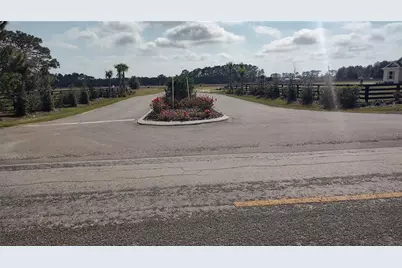 38401 Wooded Meadow Drive, Umatilla, FL 32784 - Photo 13