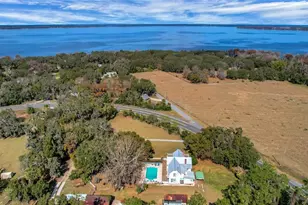 9210 County Rd 48, Yalaha, FL 34797 - Photo 1