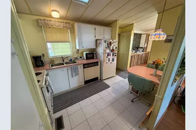 1532 W Schwartz Boulevard, Lady Lake, FL 32159 - Photo 5