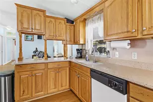 12221 Helena Ct, Leesburg, FL 34788 - Photo 9