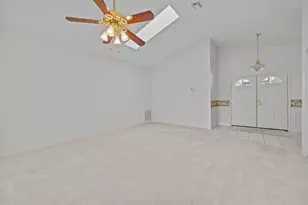 321 Ranchwood Dr, Leesburg, FL 34748 - Photo 9