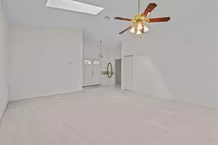 321 Ranchwood Dr, Leesburg, FL 34748 - Photo 11