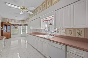 321 Ranchwood Dr, Leesburg, FL 34748 - Photo 15