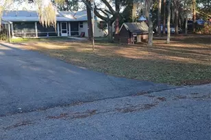 43648 S Island Dr, Paisley, FL 32767 - Photo 15