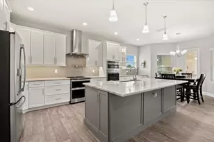 17648 Live Oak Dr, Tavares, FL 32778 - Photo 9