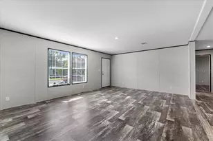 9060 Sarah Dr, Polk City, FL 33868 - Photo 15