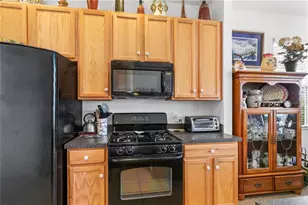 112 Flame Vine Way, Groveland, FL 34736 - Photo 11