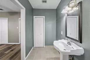 31400 Saunders Dr, Tavares, FL 32778 - Photo 19