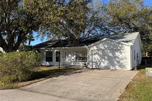 25527 Oak Alley, Leesburg, FL 34748 - Photo 5