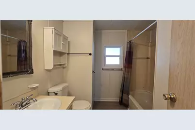 815 E Live Oak Street, Wildwood, FL 34785 - Photo 17