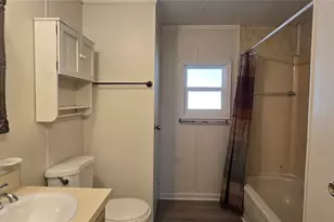 815 E Live Oak St, Wildwood, FL 34785 - Photo 17