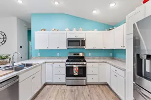 3441 Possehl Pl, The Villages, FL 32163 - Photo 11