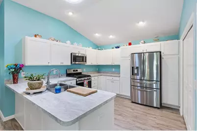 3441 Possehl Place, The Villages, FL 32163 - Photo 9