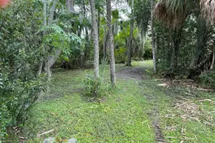 6001 Bird Island Dr, Lady Lake, FL 32159 - Photo 29